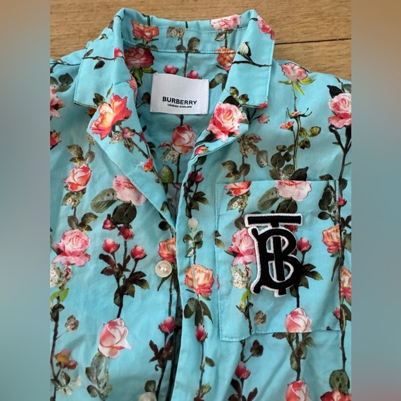 BURBERRY KIDS
TB Monogram Rose Print Shorts & shirt - Picture 8 of 8